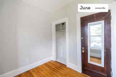 4 BR in Boston