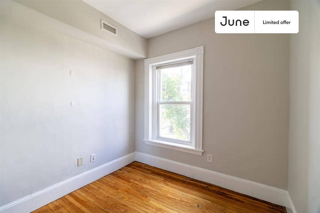 4 BR in Boston