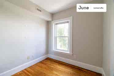 4 BR in Boston