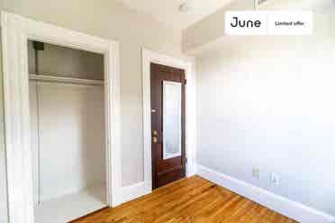 4 BR in Boston