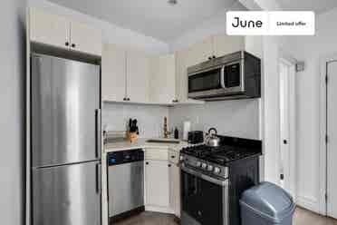 2 BR in New York City