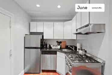 2 BR in New York City