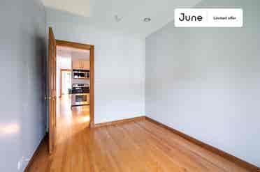 3 BR in Chicago