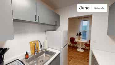 2 BR in New York City