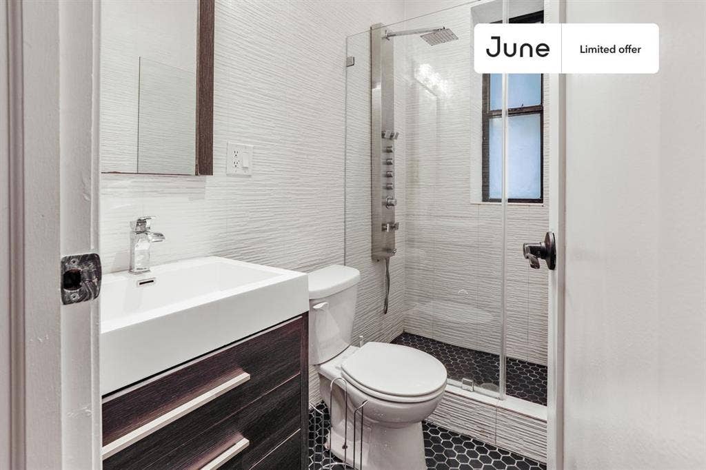 3 BR in New York City