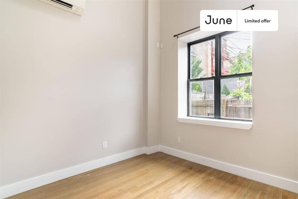 6 BR in New York City