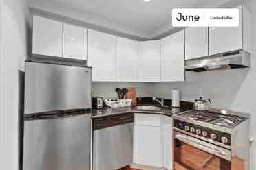 2 BR in New York City