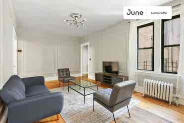 2 BR in New York City