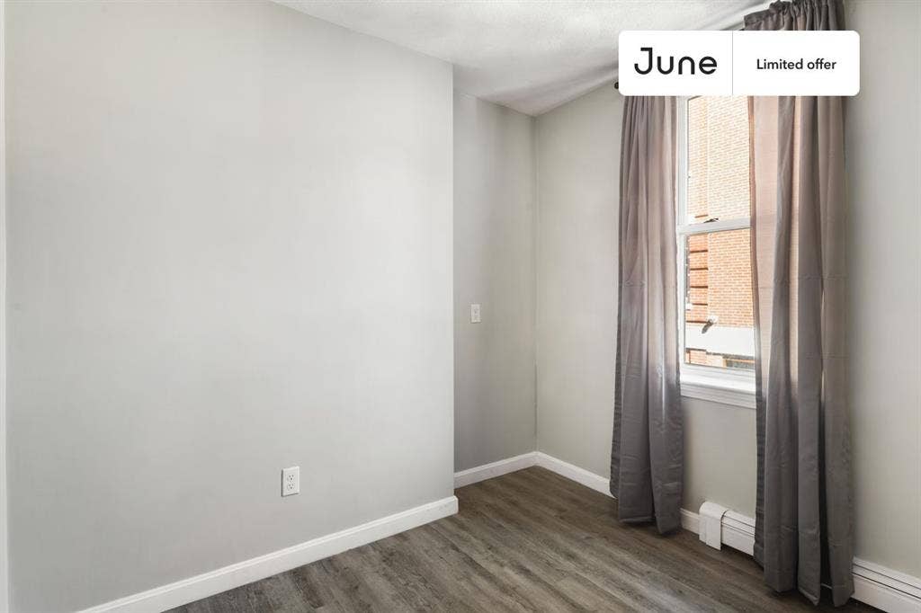 3 BR in Boston