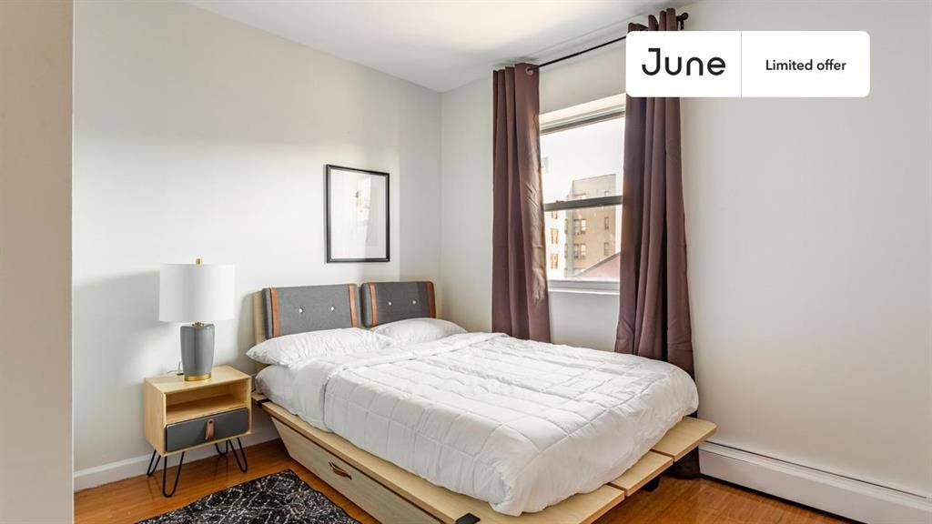 4 BR in New York City