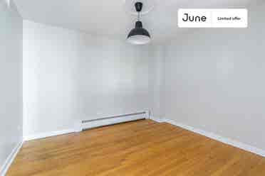 4 BR in Chicago