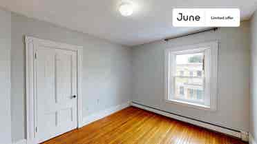 4 BR in Boston