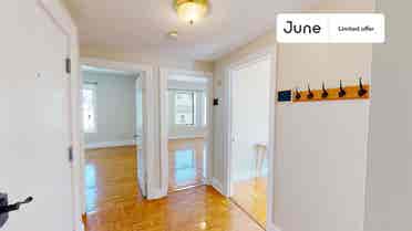 4 BR in Boston