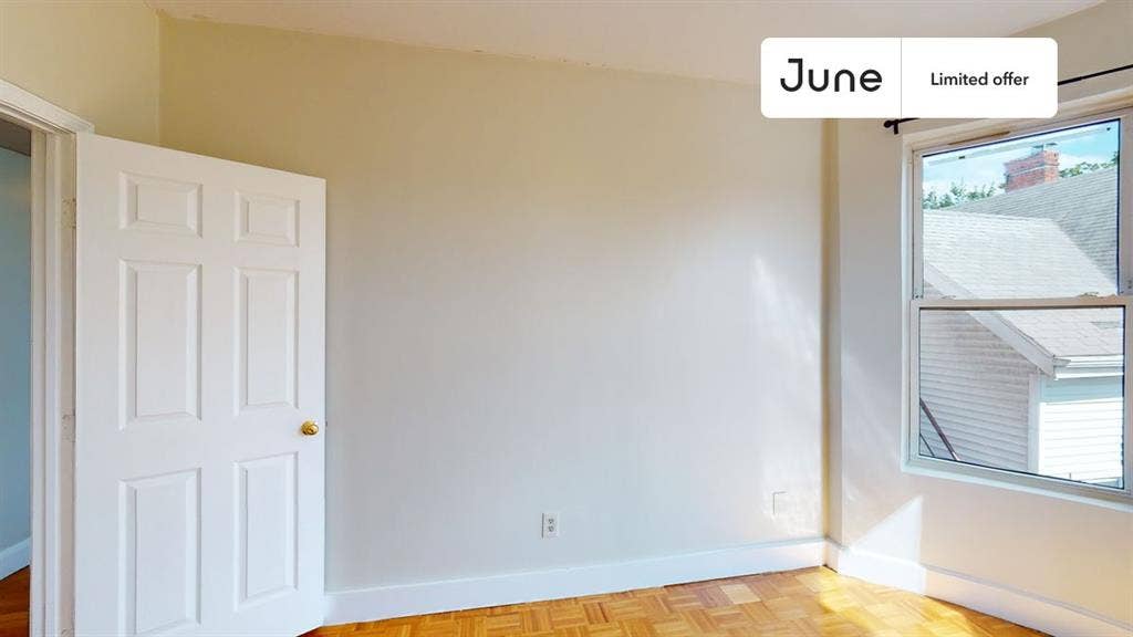 4 BR in Boston