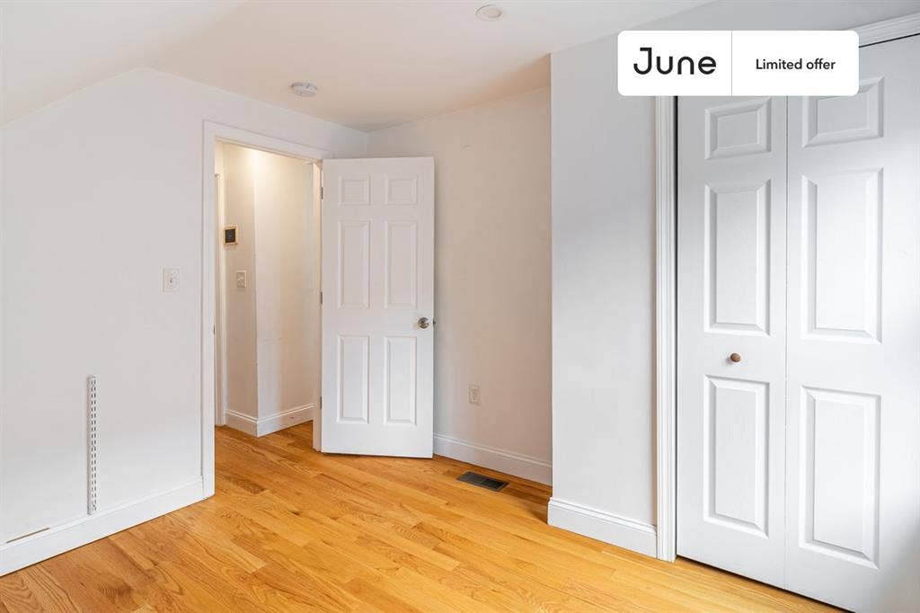 6 BR in Boston