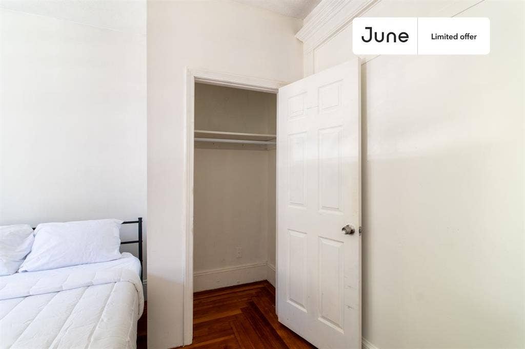 5 BR in Boston