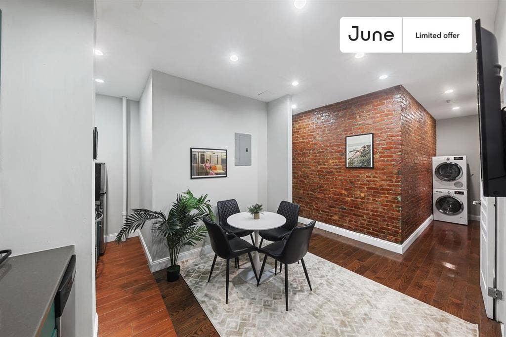 4 BR in New York City