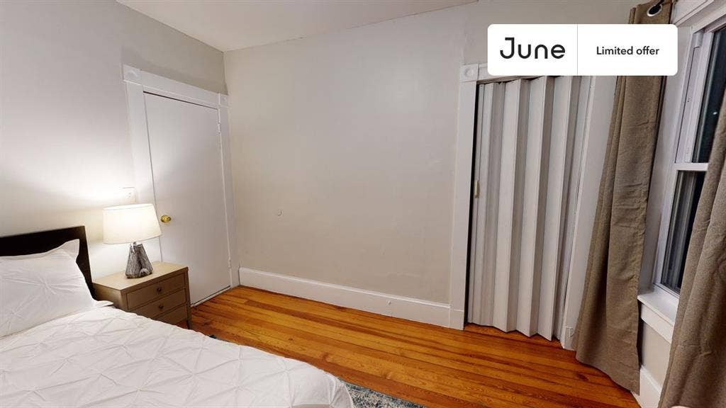 3 BR in Boston