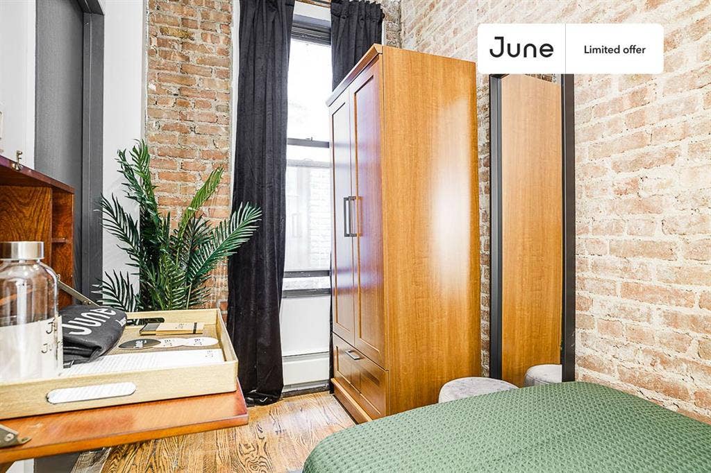 4 BR in New York City