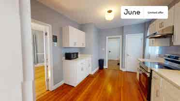 7 BR in Boston