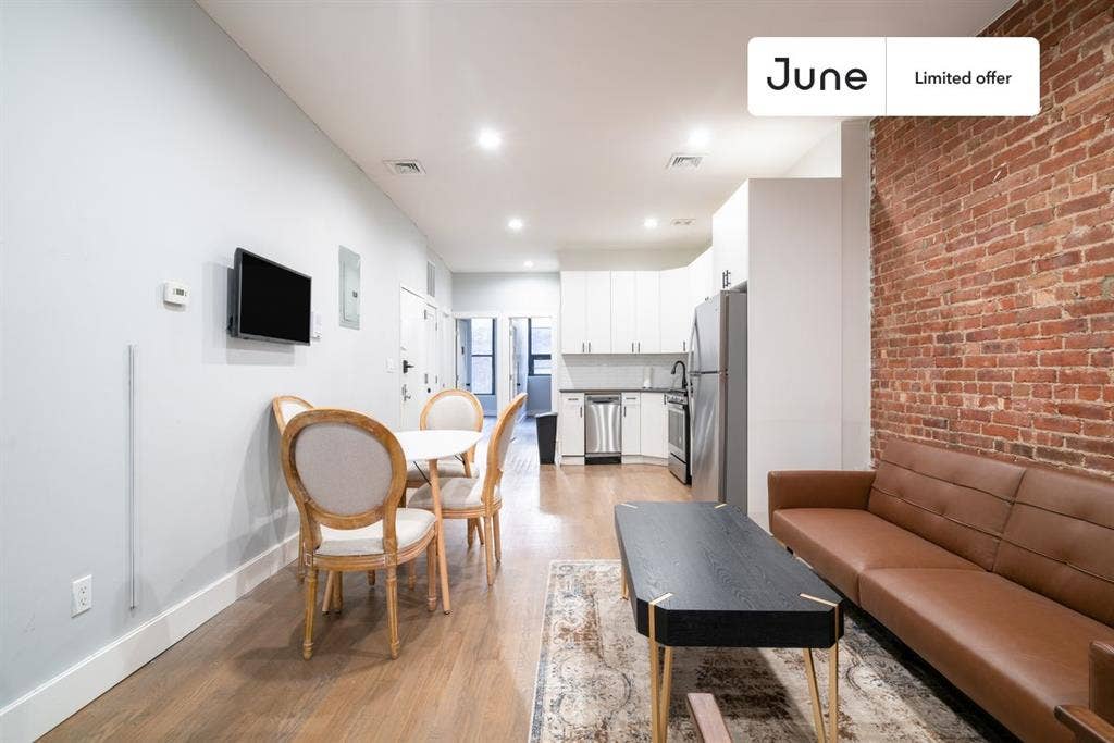 4 BR in New York City