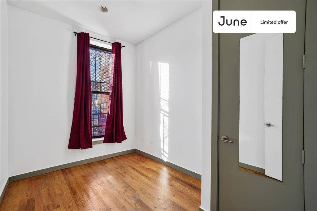 4 BR in New York City