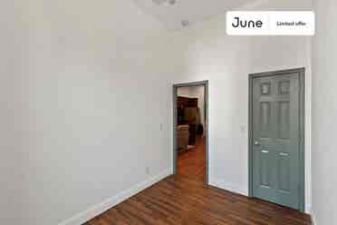 4 BR in New York City