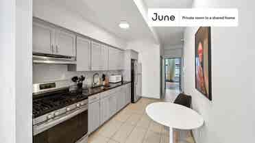 2 BR in New York City