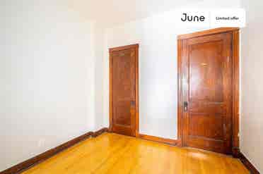 3 BR in Chicago