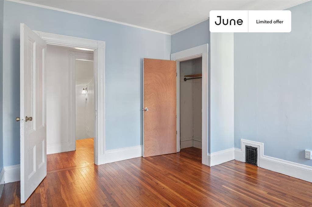 6 BR in Boston