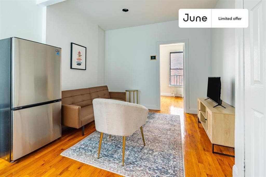 2 BR in New York City