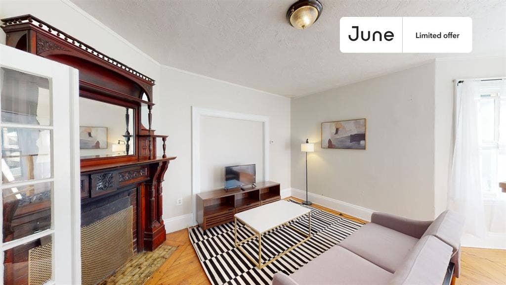 6 BR in Boston