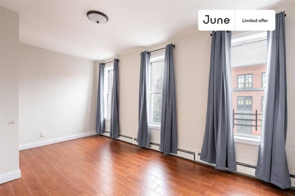 3 BR in New York City