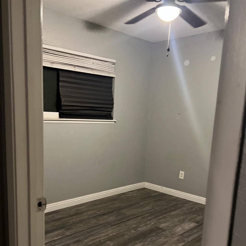 Room for rent in Corona CA