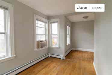 4 BR in Boston