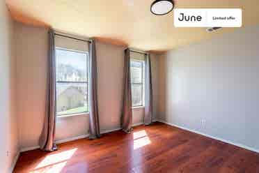 2 BR in Austin