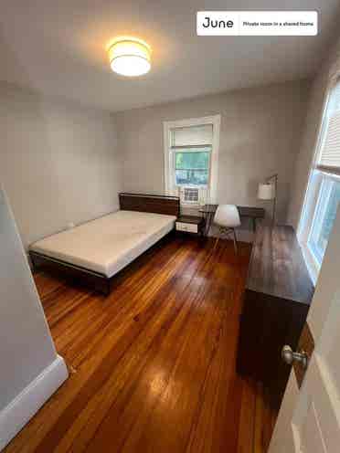 4 BR in Boston