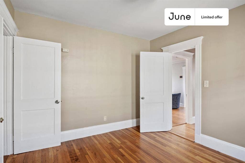 6 BR in Boston