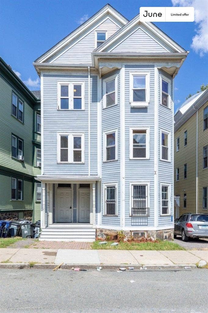 4 BR in Boston