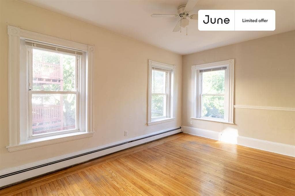 4 BR in Boston