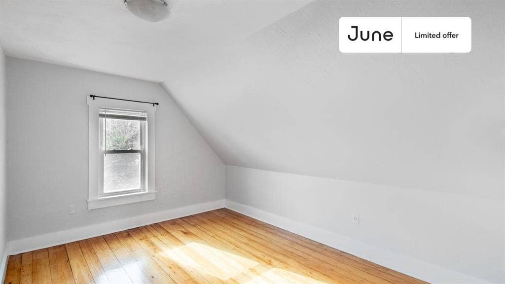 4 BR in Boston