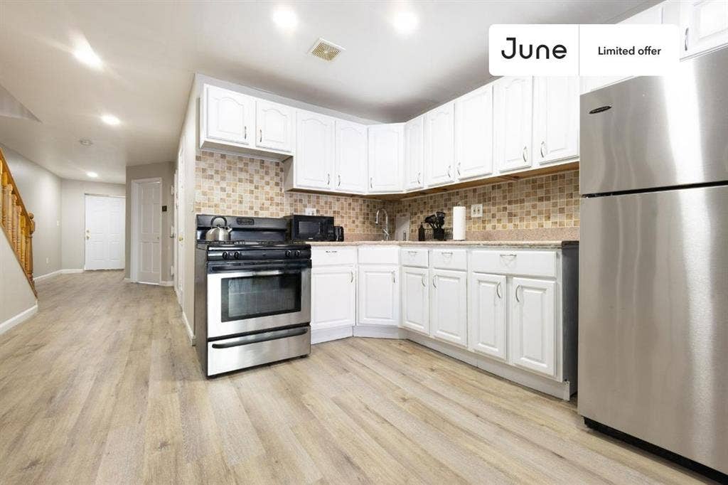 4 BR in New York City