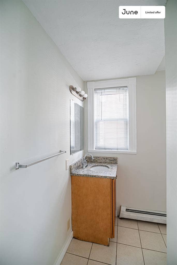 6 BR in Boston