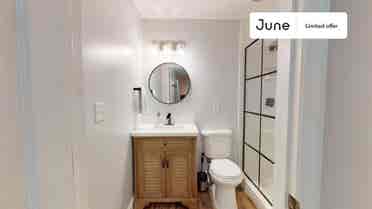 2 BR in Washington DC