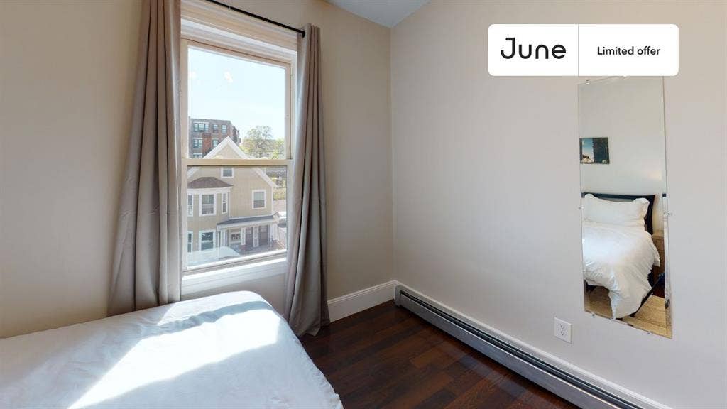 4 BR in Boston