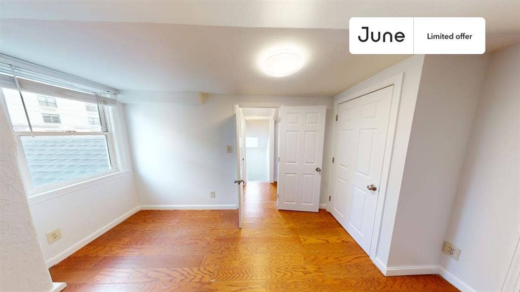 4 BR in Boston