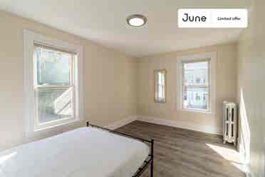 7 BR in Boston