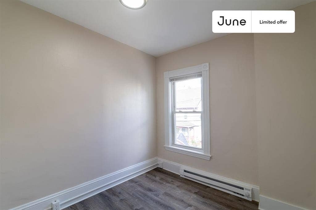 7 BR in Boston