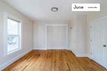 7 BR in Boston