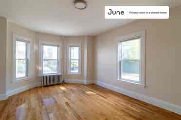 7 BR in Boston